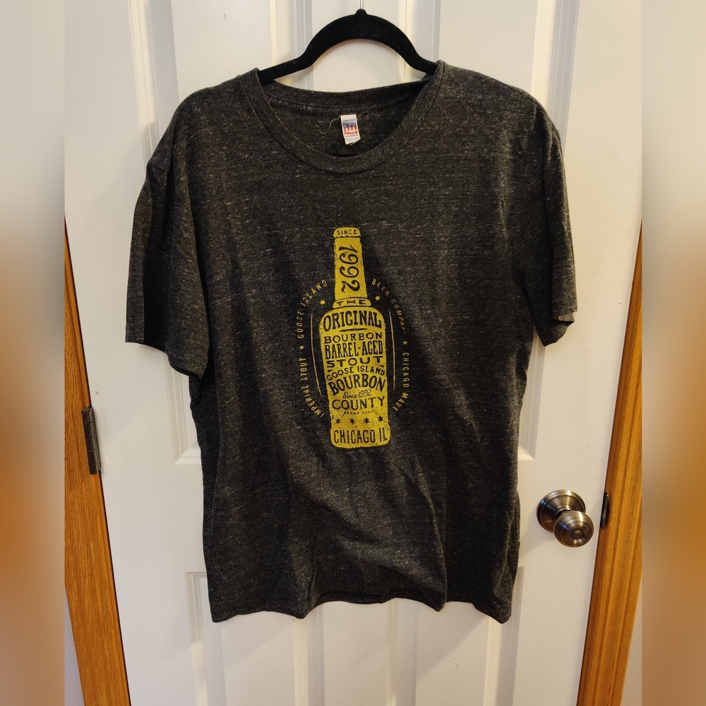 Goose Island Brewery Gray T-Shirt with Gold Metallic Graphic